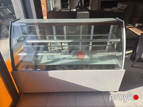 *Seva Xirdalan* Vitrin soyuducu satilir. Ölçü eni 180 dərinlik 70sm