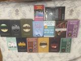 Məhsul: Kitab toplusu (fantastika, klassika və dil öyrənmə) Tərkib: - — Книги и журналы