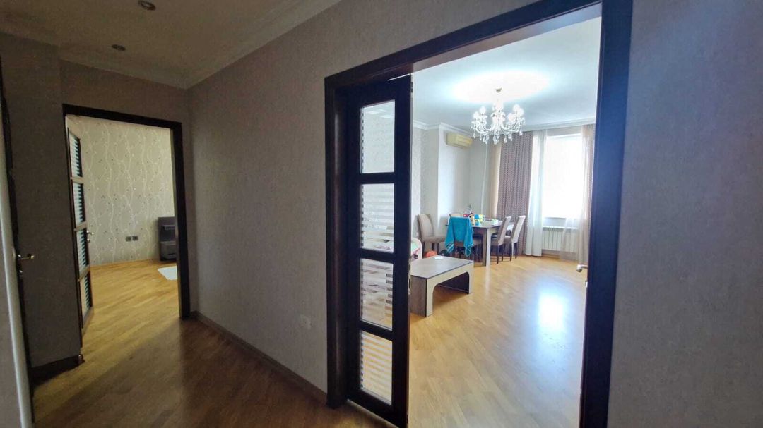 Satılır 2 otaqlı yeni tikili 100 m² — Mənzil, Bakı (2)