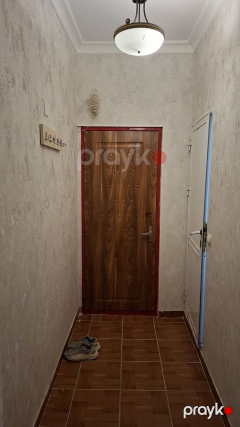 İcarəyə verilir 2 otaqlı köhnə tikili 63 m²