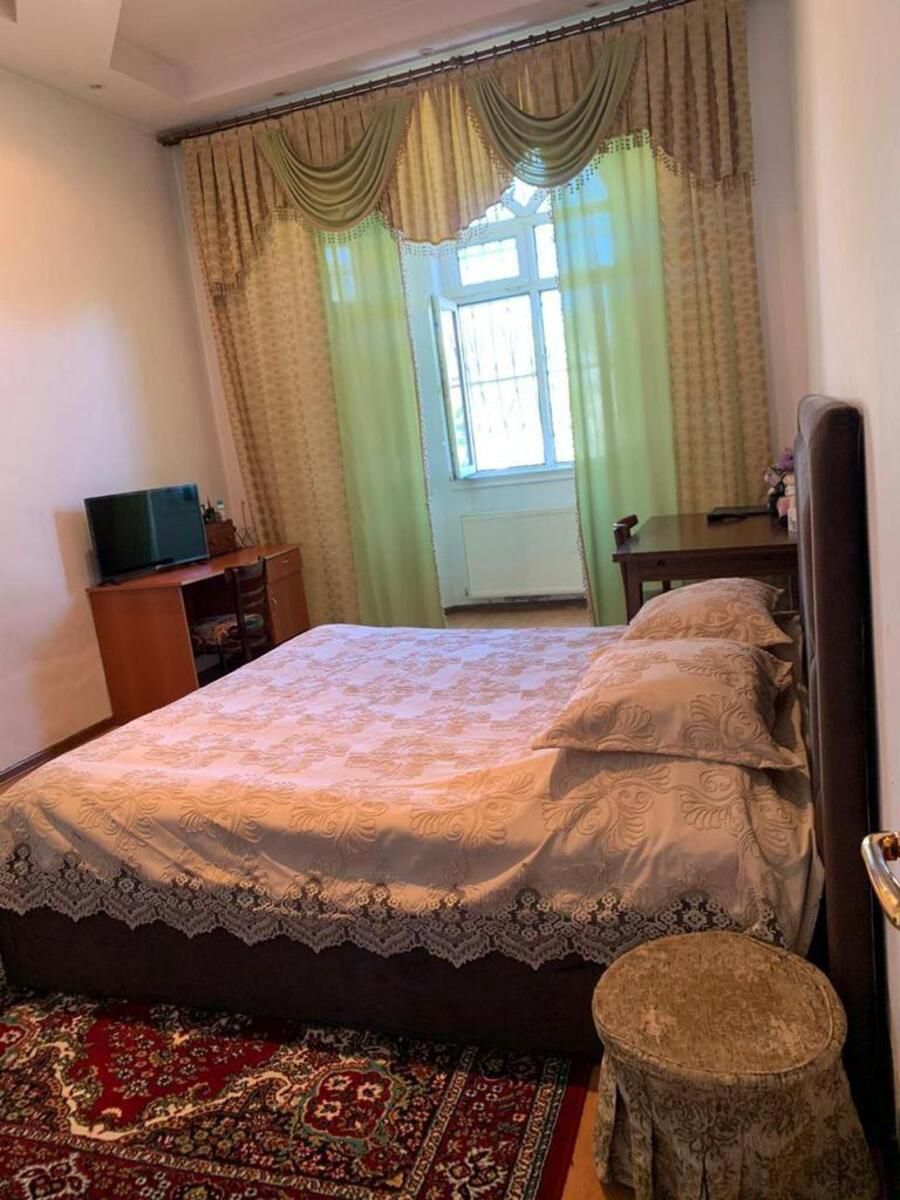 Satılır 5 otaqlı həyət evi/bağ evi 350 m² — Ev, villa, Bakı (5)