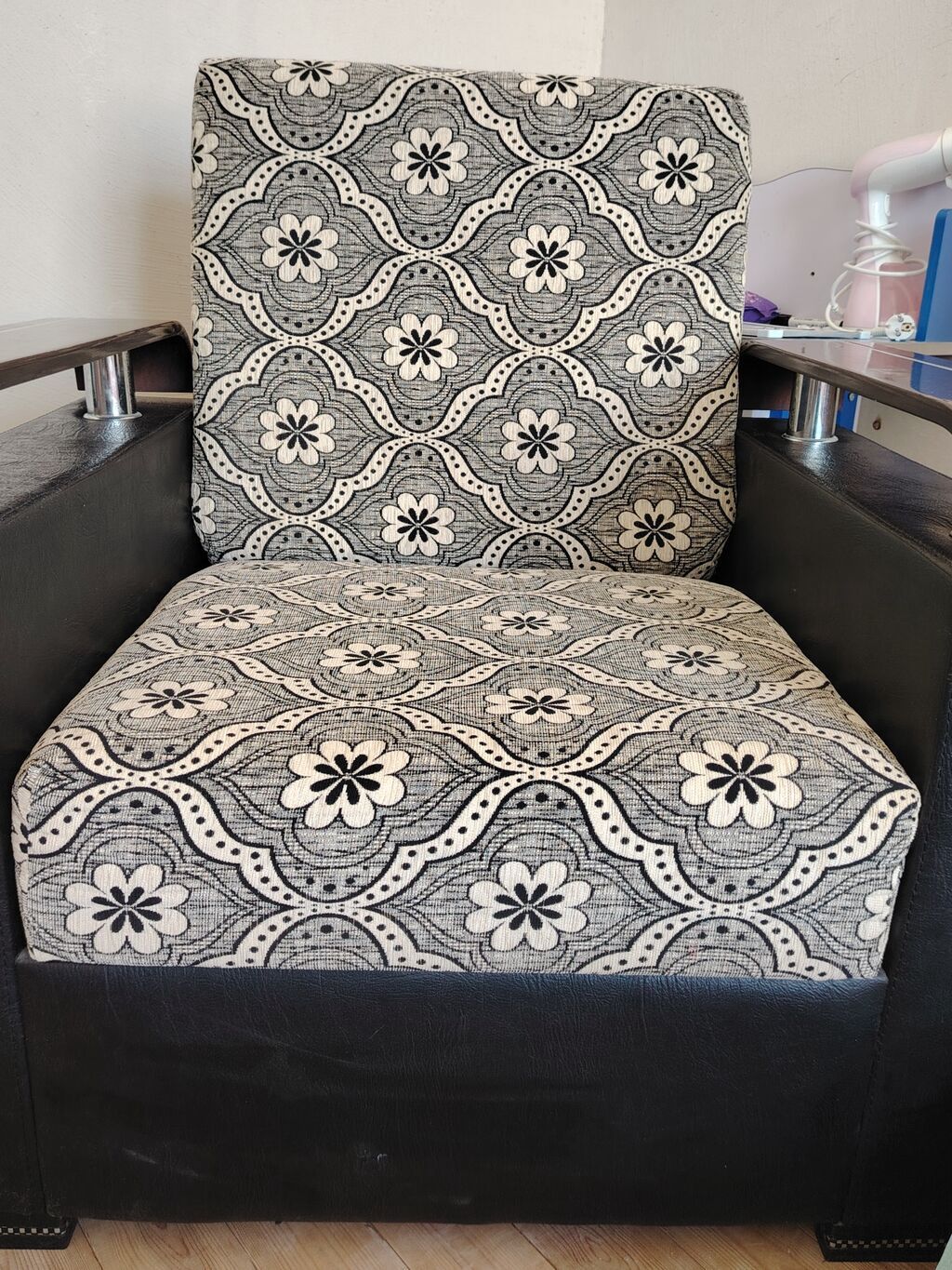Divan-kravat, İşlənmiş, Açılan, Bazalı, Parça, Çatdırılma yoxdur — Mebel, Bakı (5)