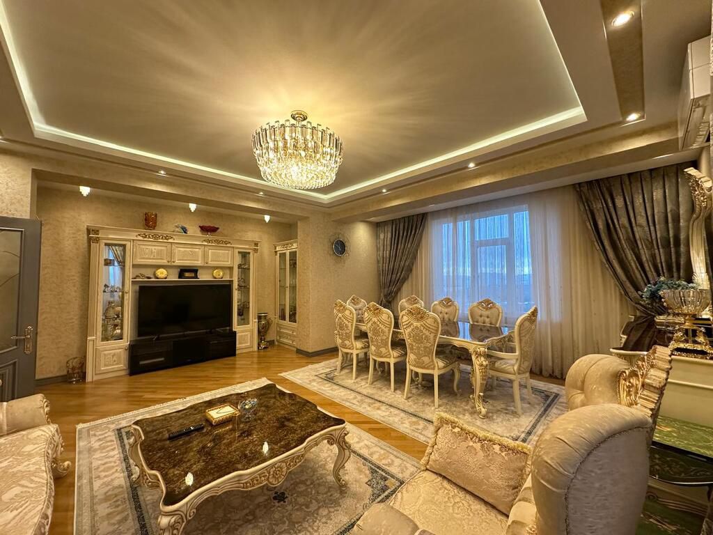 Satılır 5 otaqlı yeni tikili 222 m² — Mənzil, Bakı (2)