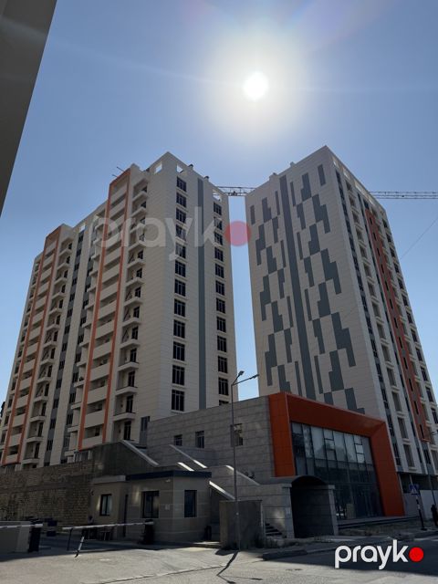 Satılır 2 otaqlı yeni tikili 82.2 m²