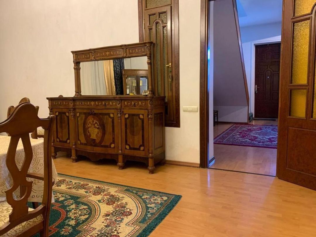 Satılır 5 otaqlı həyət evi/bağ evi 350 m² — Ev, villa, Bakı (11)