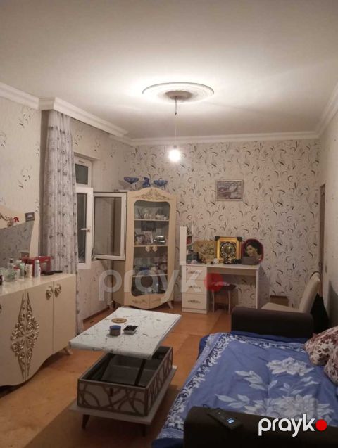 Satılır 1 otaqlı köhnə tikili 35 m²