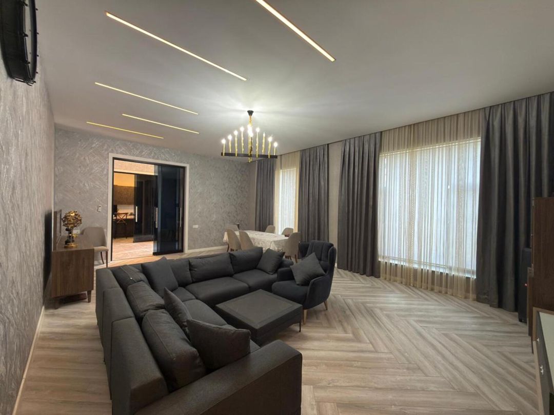 Satılır 5 otaqlı həyət evi/bağ evi 220 m² — Ev, villa, Bakı (8)