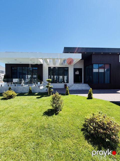 Satılır 5 otaqlı həyət evi/bağ evi 250 m²