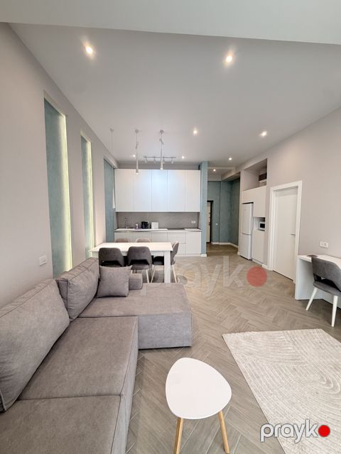 Satılır 2 otaqlı yeni tikili 76 m²