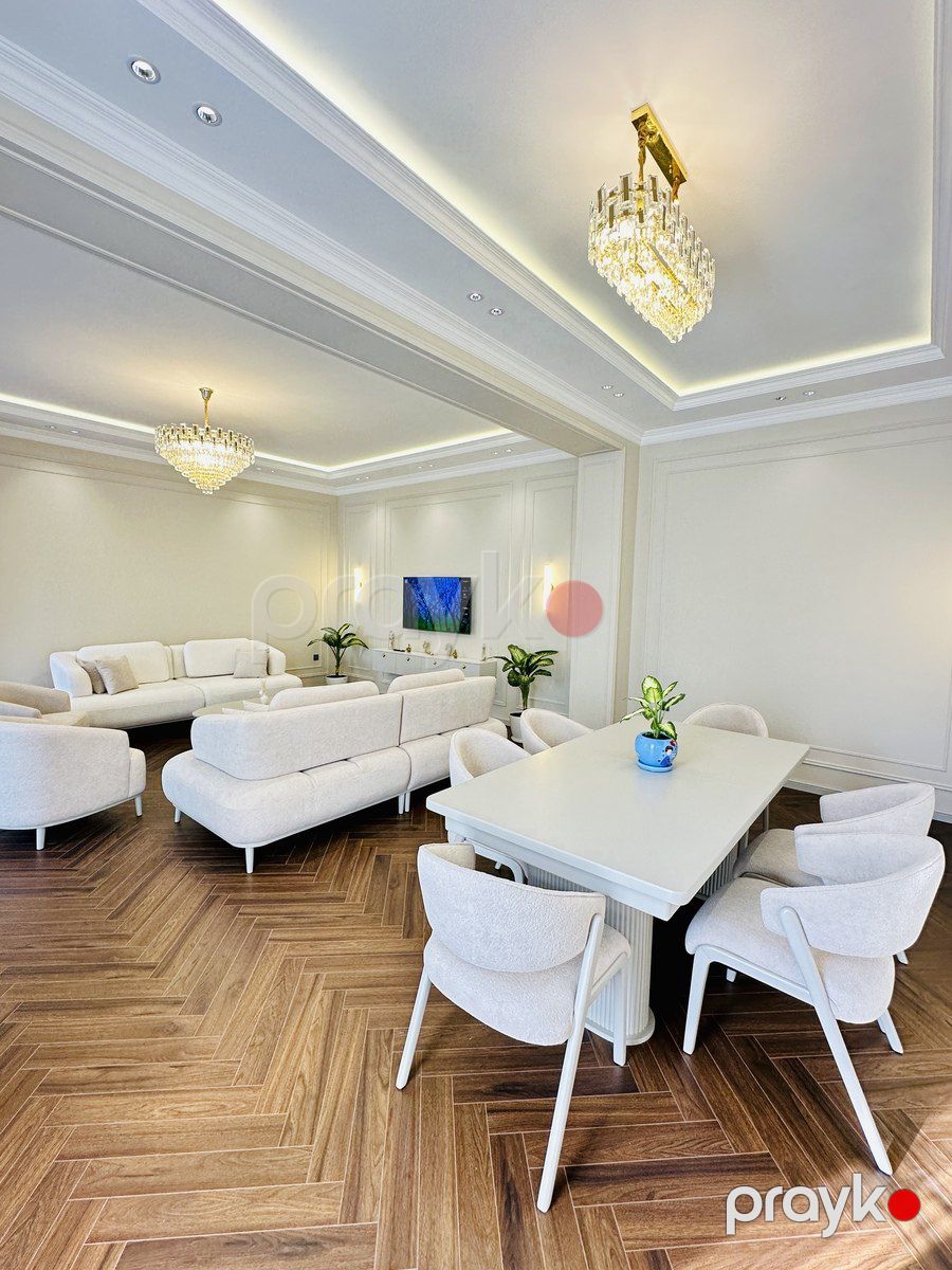 Satılır 4 otaqlı həyət evi/bağ evi 208 m² — Ev, villa, Bakı (7)