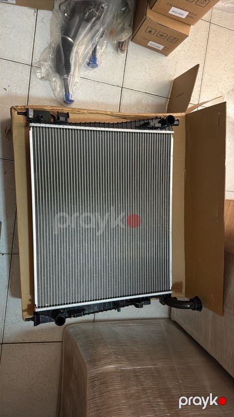 Jeep Grand Cherokee 3.6L su radiatoru