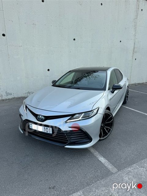 Toyota Camry, 2.5 L, 1.6 kWh, 2022 il, 116 000 km