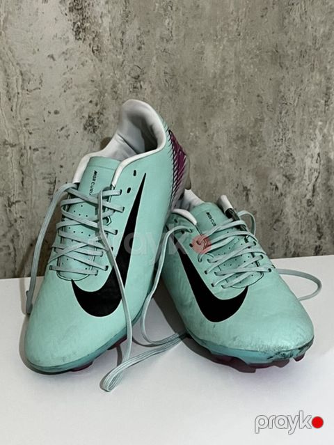Nike Mercurial kramponlar - Model: Nike Mercurial (şnürlü) - Rəng