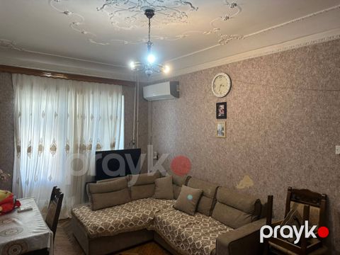 Satılır 2 otaqlı köhnə tikili 45 m² — Bakı