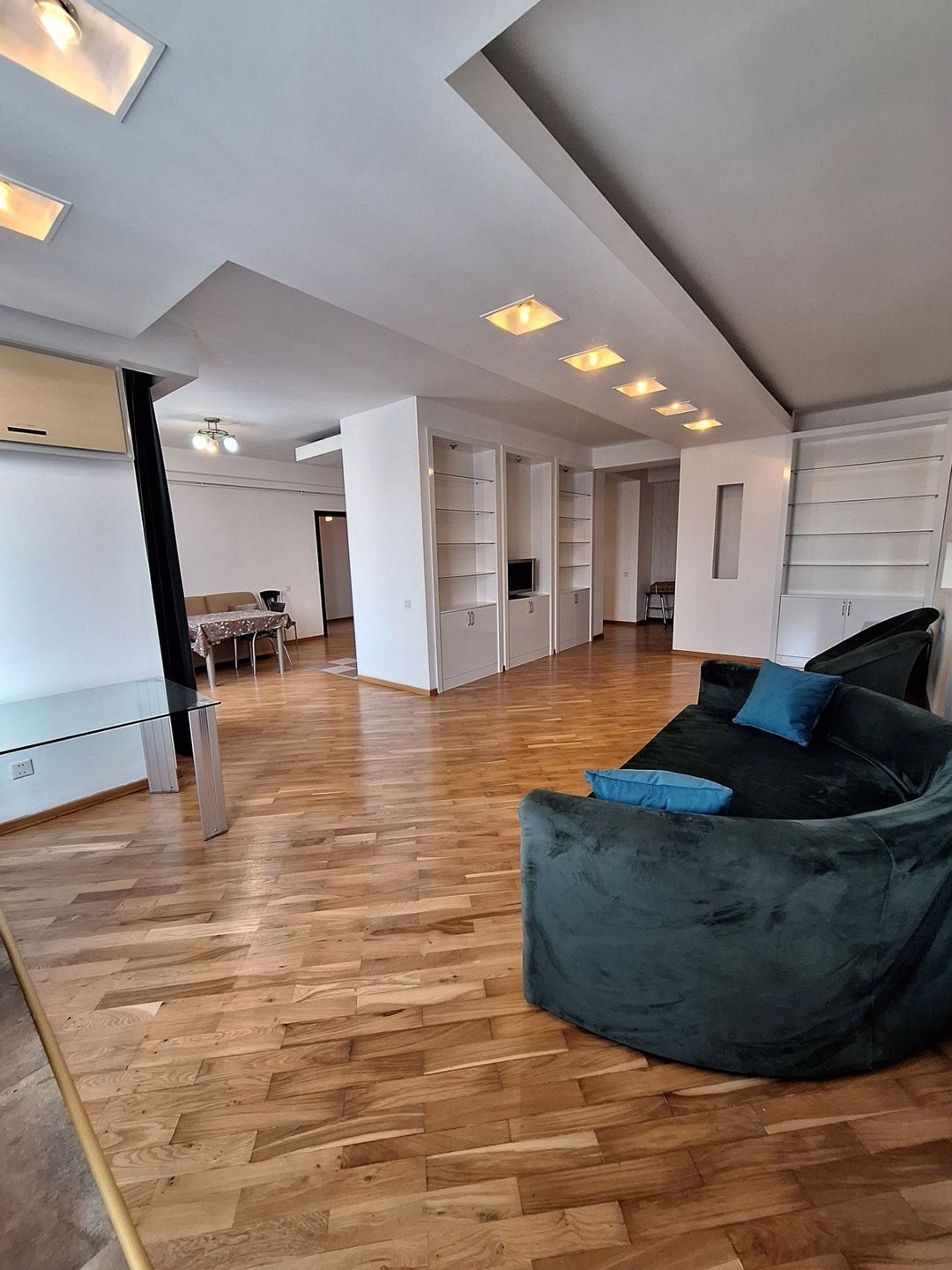 İcarəyə verilir 4 otaqlı yeni tikili 160 m² — Mənzil, Bakı (2)