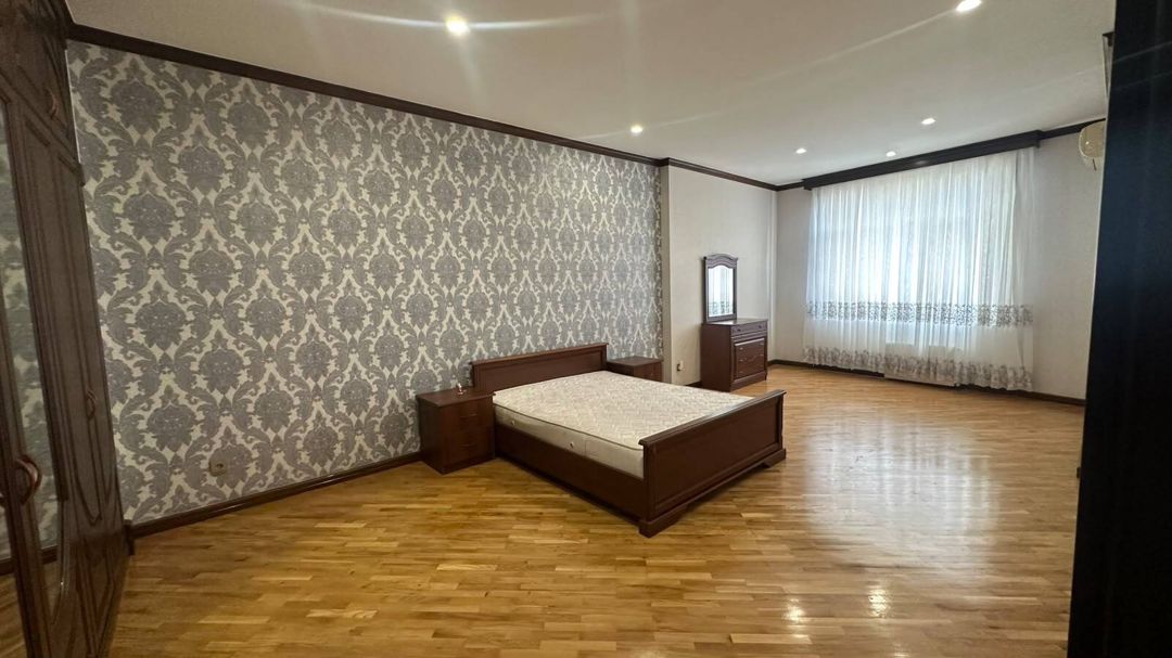 İcarəyə verilir 5 otaqlı yeni tikili 240 m² — Mənzil, Bakı (9)
