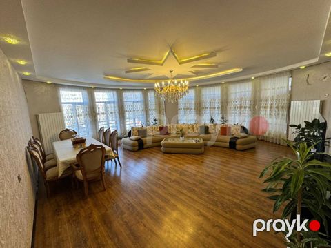 Satılır 4 otaqlı yeni tikili 198 m²