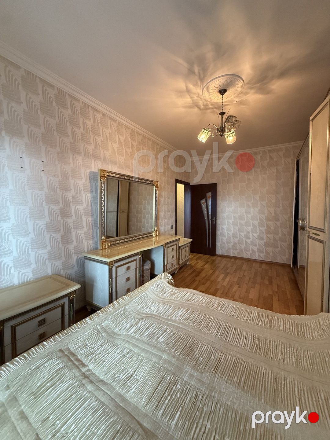 Satılır 4 otaqlı köhnə tikili 115 m² — Mənzil, Bakı (12)