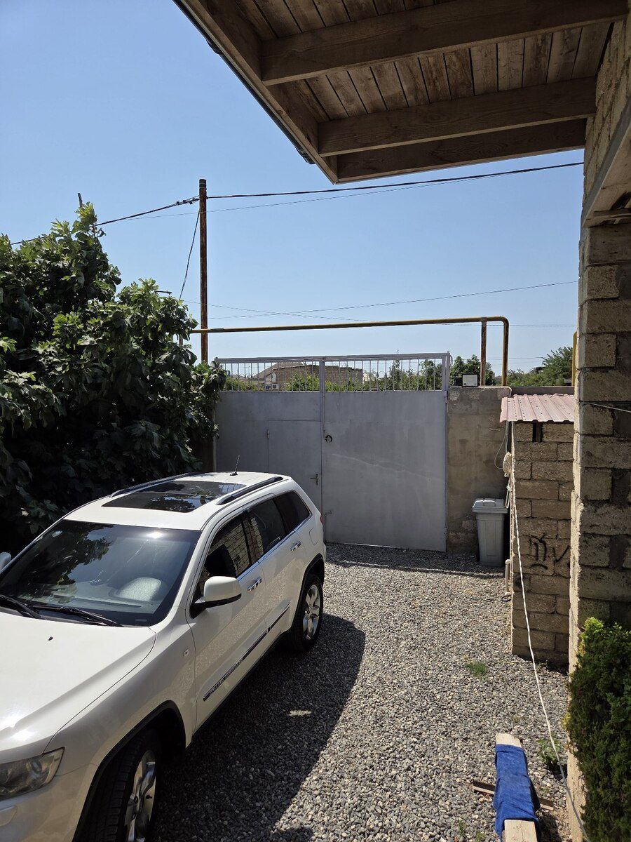 Həyət evi, Xəzər r. — Daşınmaz əmlak, Bakı