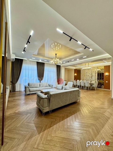 İcarəyə verilir 4 otaqlı yeni tikili 255 m²