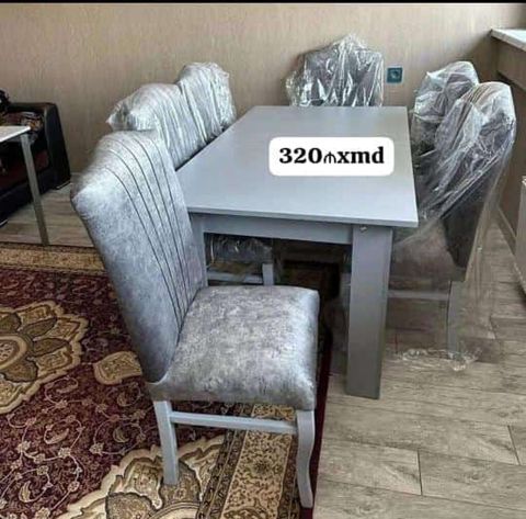 - Yemək otağı dəsti: 1 masa + 6 stul - Rəng: boz/boz-gümüş tonları -