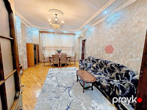 İcarəyə verilir 3 otaqlı yeni tikili 150 m²