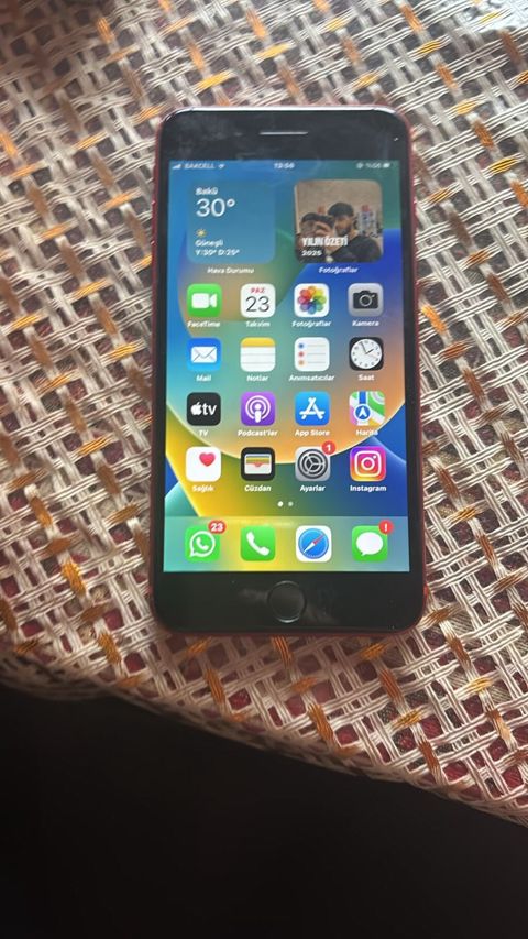 IPhone 8 Plus, 64 GB, Qırmızı