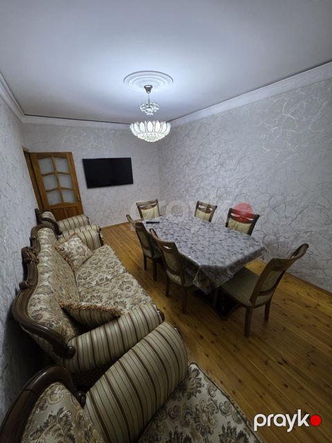 İcarəyə verilir 2 otaqlı köhnə tikili 75 m²