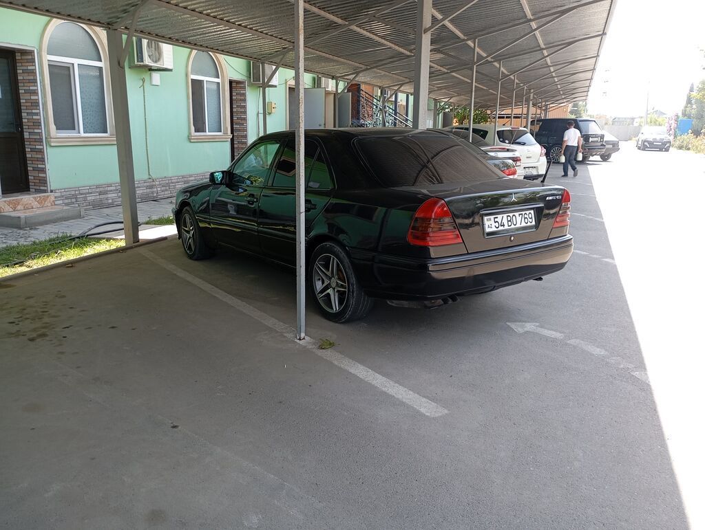 Mercedes-Benz 220: 1.8 l | 1996 il Sedan — Avtomobillər, Sabirabad (2)