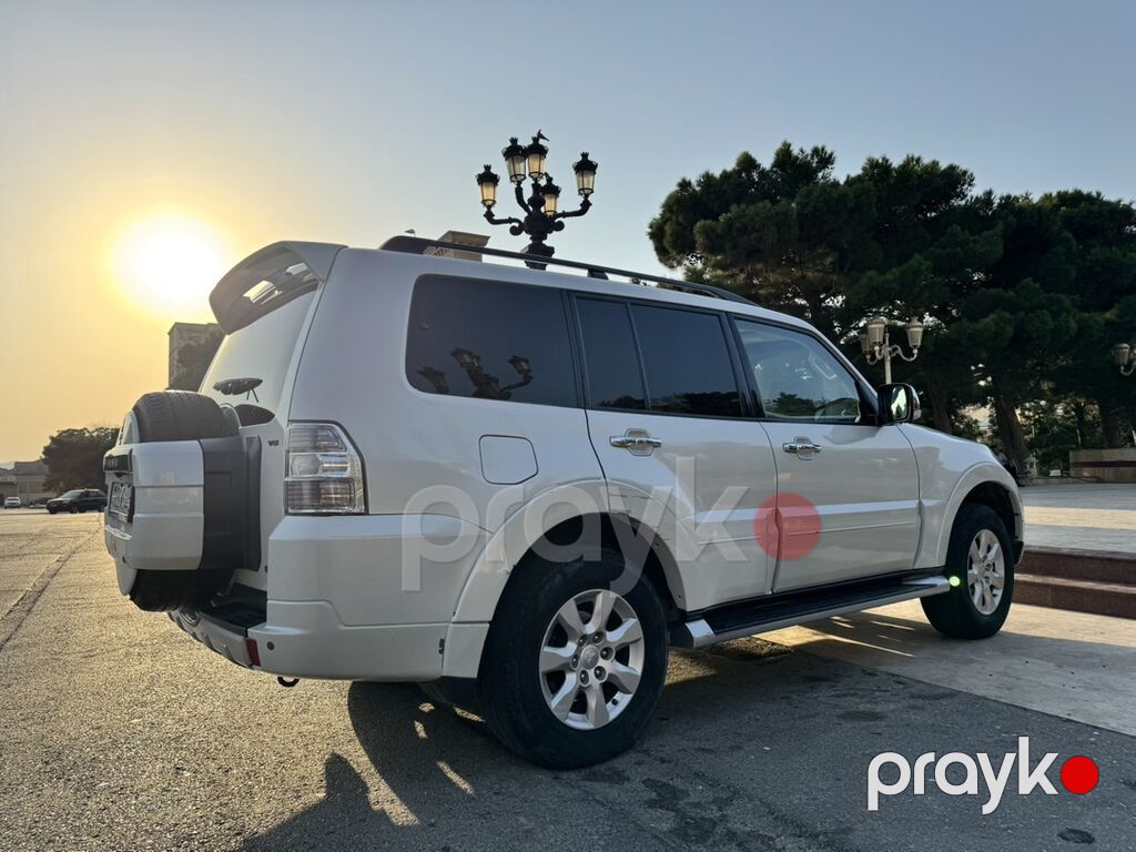 Mitsubishi Pajero: 3.5 l 2011 il 237400 km Ofrouder/SUV — Avtomobillər, Güzdək (3)
