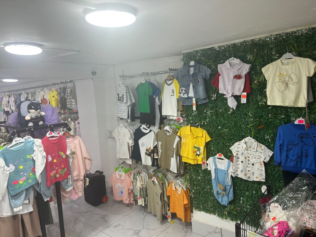 KARUSEL KIDS – uşaq geyimləri mağazası Məhsul və çeşid: - 0–10+ yaş — Mallar, Xırdalan (4)