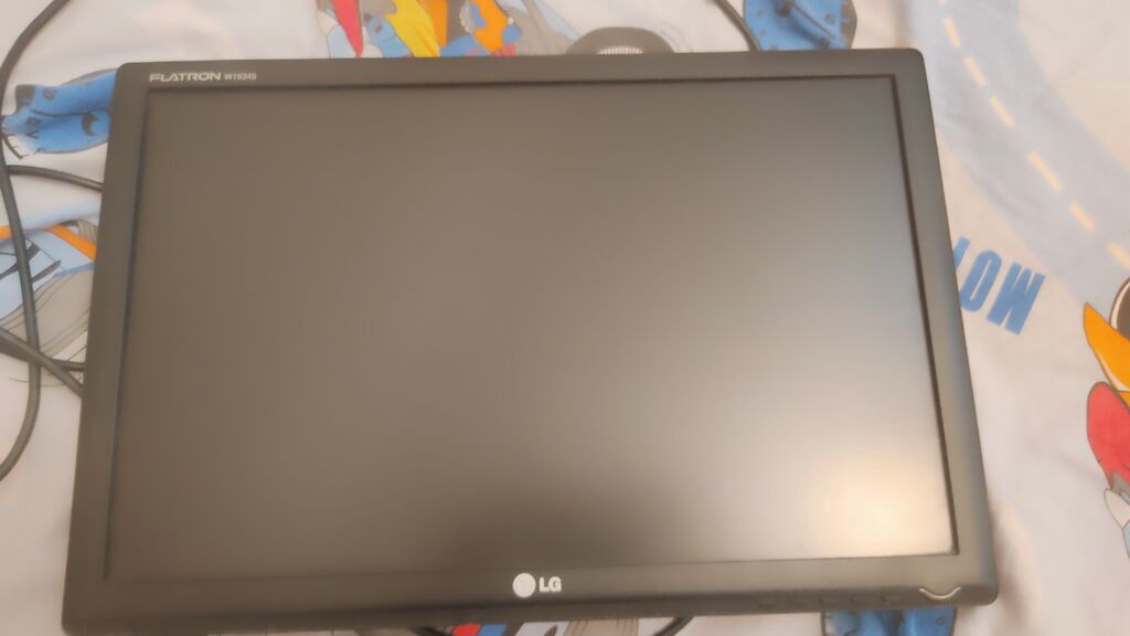 LG Flatron W1934S Monitor (19 düym) 75 Hz dir monitor VGA (D-Sub) — Elektronika, Sumqayıt