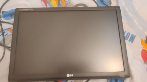 LG Flatron W1934S Monitor (19 düym) 75 Hz dir monitor VGA (D-Sub) — Sumqayıt