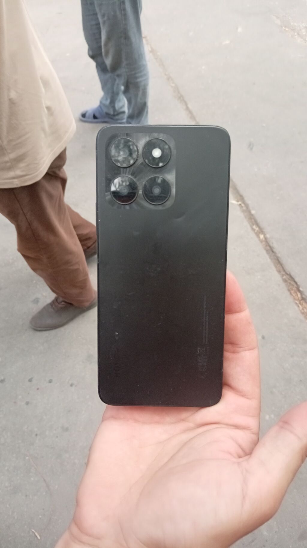 Qara — Apple iPhone, Ağdaş