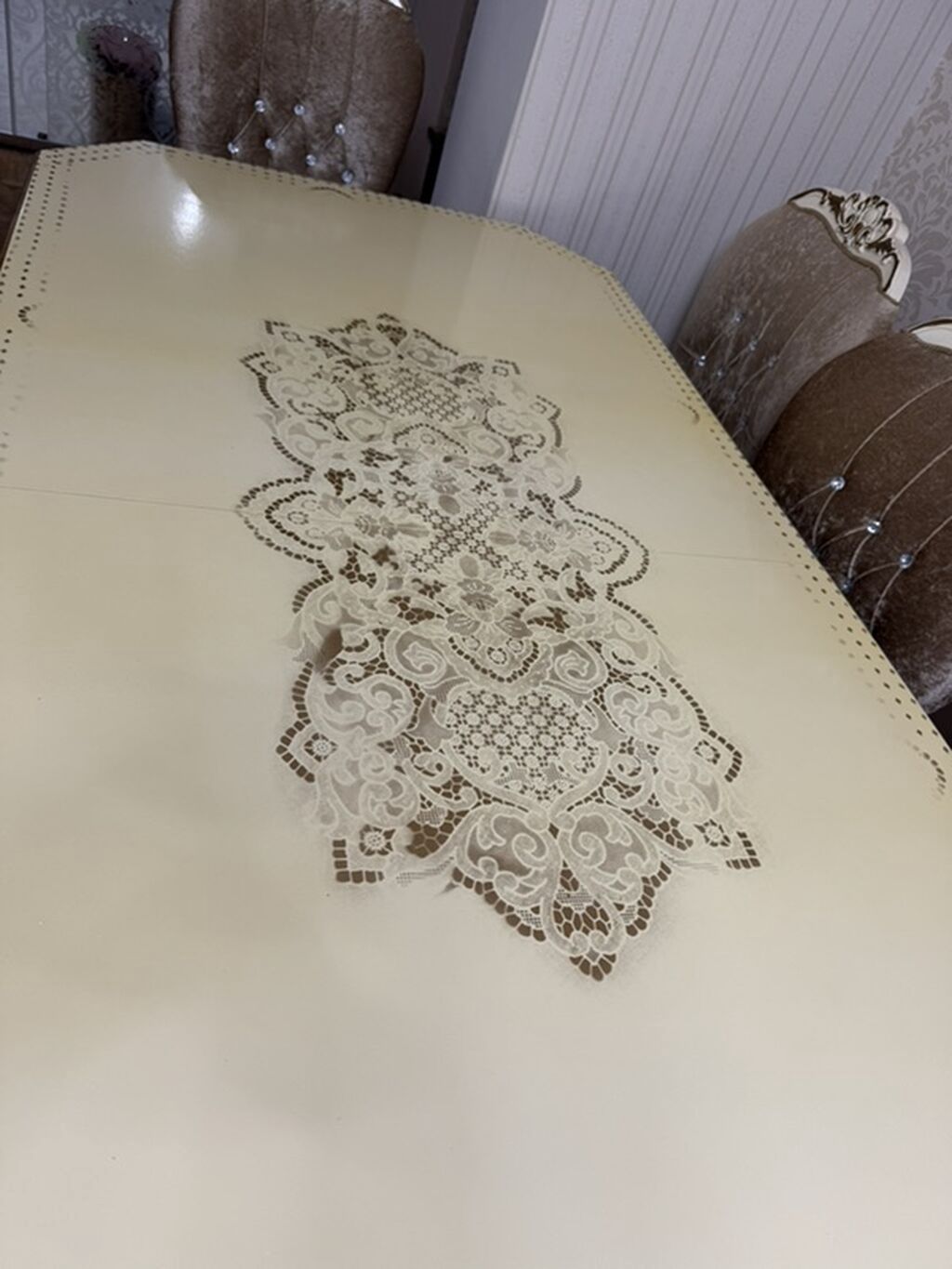 Klassik üslubda yemək dəsti - Komplekt: 1 böyük masa + 8 stul (6 ədəd — Mebel, Bakı (6)