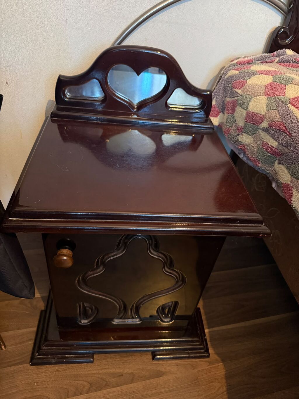 Çarpayı, dolab və komod dəsti — 200 AZN — Divanlər, Digah (2)