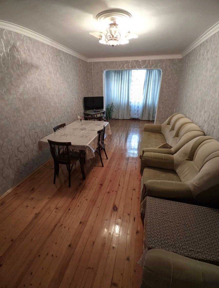 Satılır 4 otaqlı köhnə tikili 90 m² — Mənzil, Bakı (2)