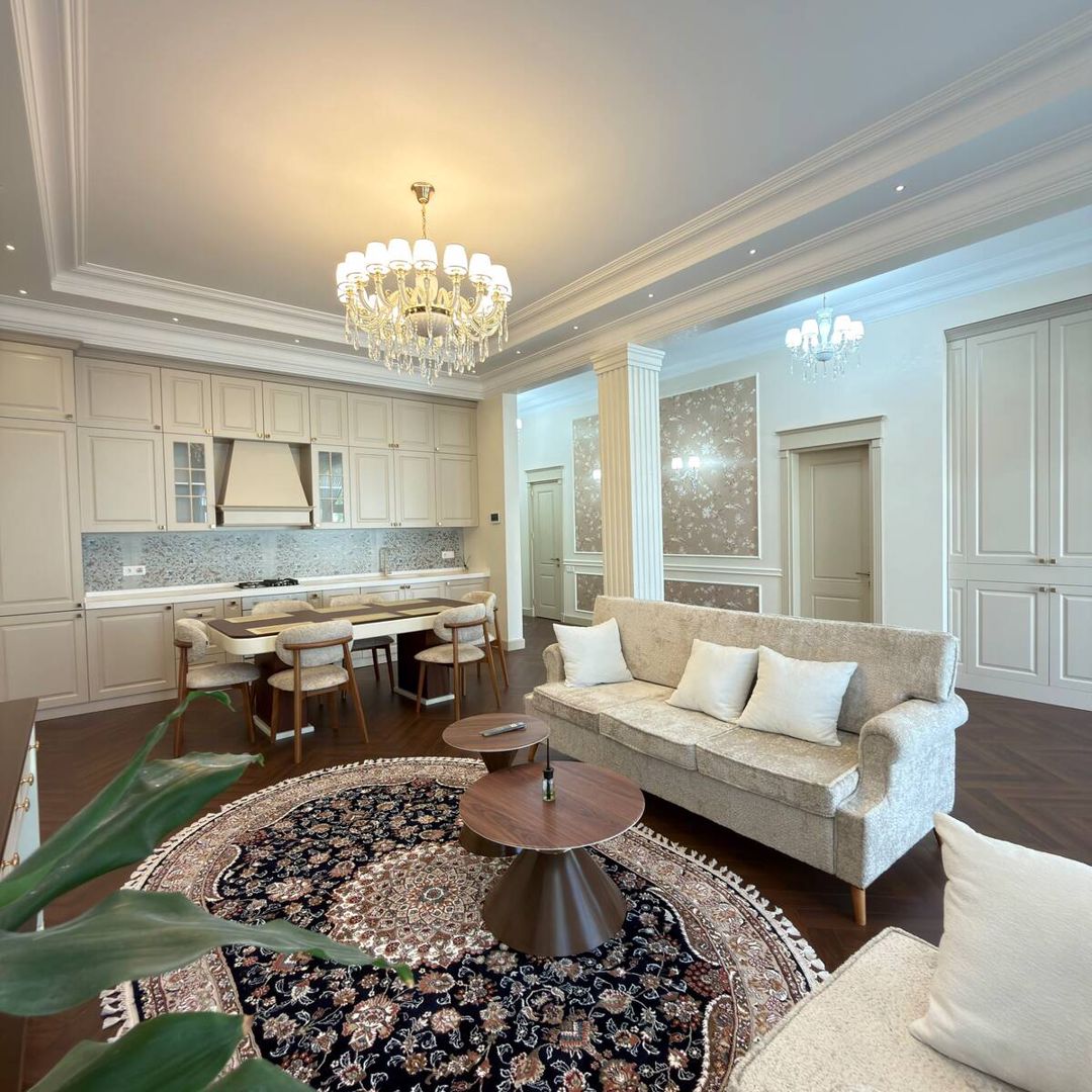 Satılır 4 otaqlı həyət evi/bağ evi 200 m² — Ev, villa, Bakı (9)