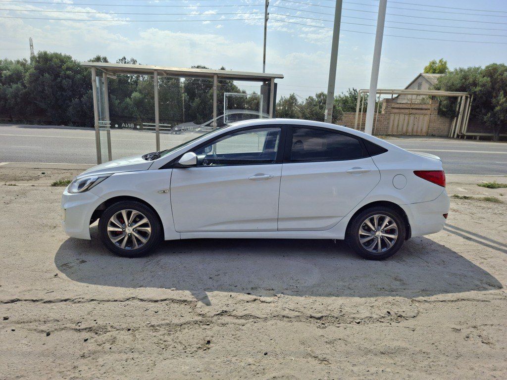 Hyundai Accent, 1.4 L, 2011 il, 206 000 km — Avtomobillər, Bakı (6)