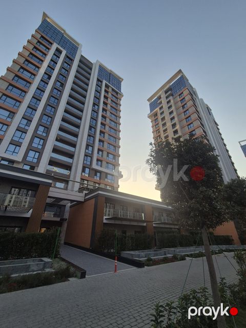 İcarəyə verilir 3 otaqlı yeni tikili 70 m²