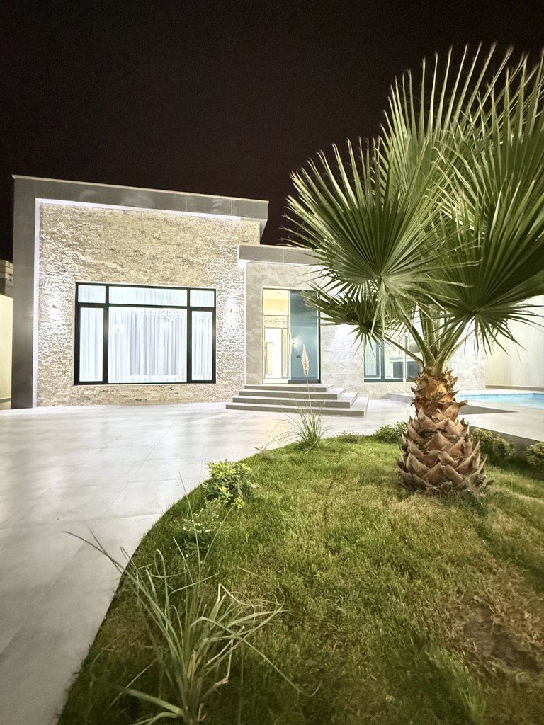 Satılır 4 otaqlı həyət evi/bağ evi 200 m² — Ev, villa, Bakı (9)