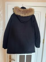 Gödəkçə Guess — Şəxsi əşyalar