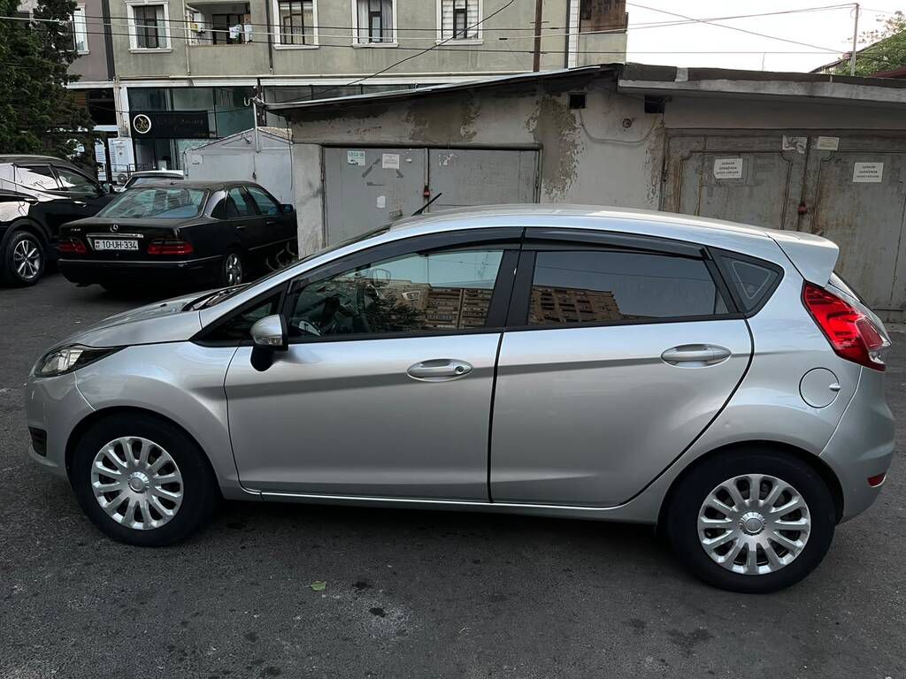 Ford Fiesta, 1.2 L, 2017 il, 135 000 km — Avtomobillər, Bakı (8)