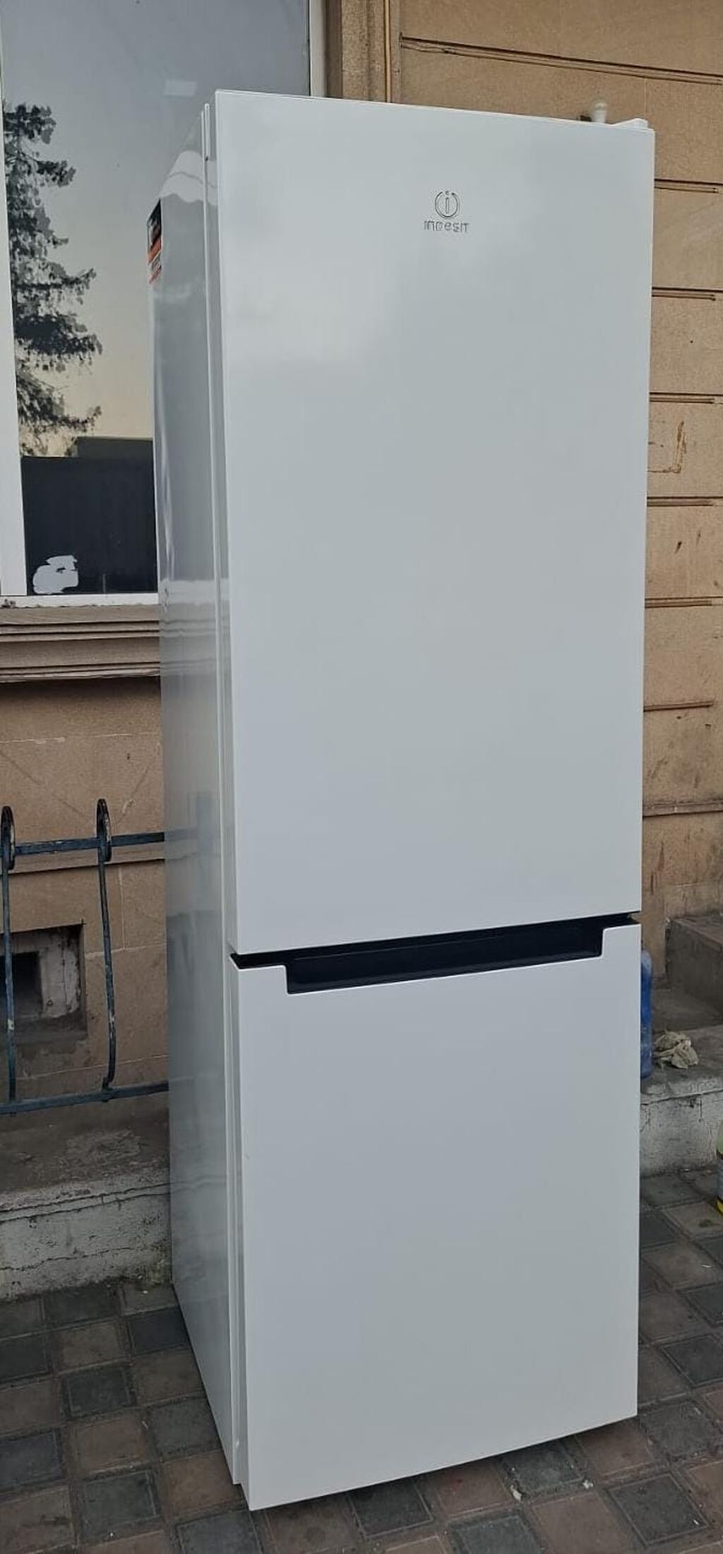 İndesit soyuducu defrost 400 azn📍Tam işlek yazlı şekilde zemanet — Soyuducular, Bakı