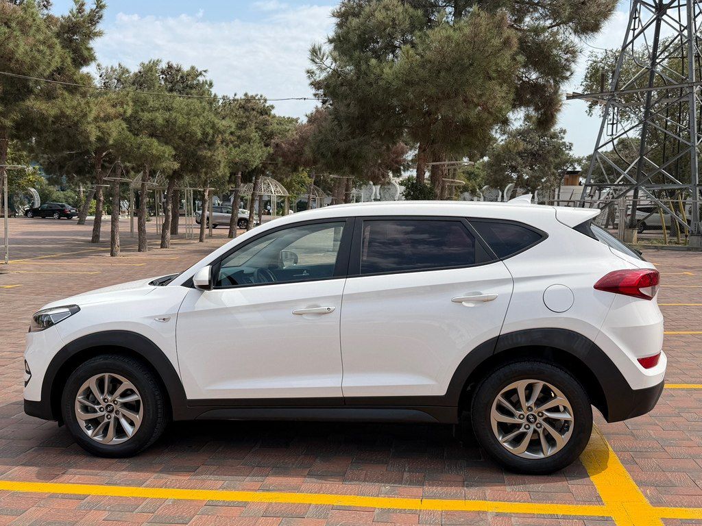 Hyundai Tucson, 1.7 L, 2016 il, 171 000 km — Avtomobillər, Bakı (5)