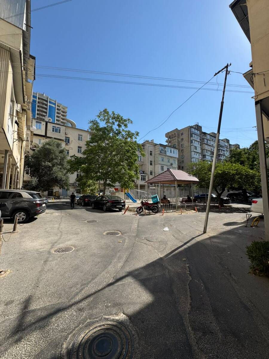 Satılır 3 otaqlı köhnə tikili 82 m² — Mənzil, Bakı (4)