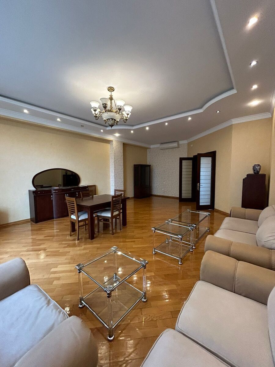 İcarəyə verilir 4 otaqlı yeni tikili 200 m² — Mənzil, Bakı (6)