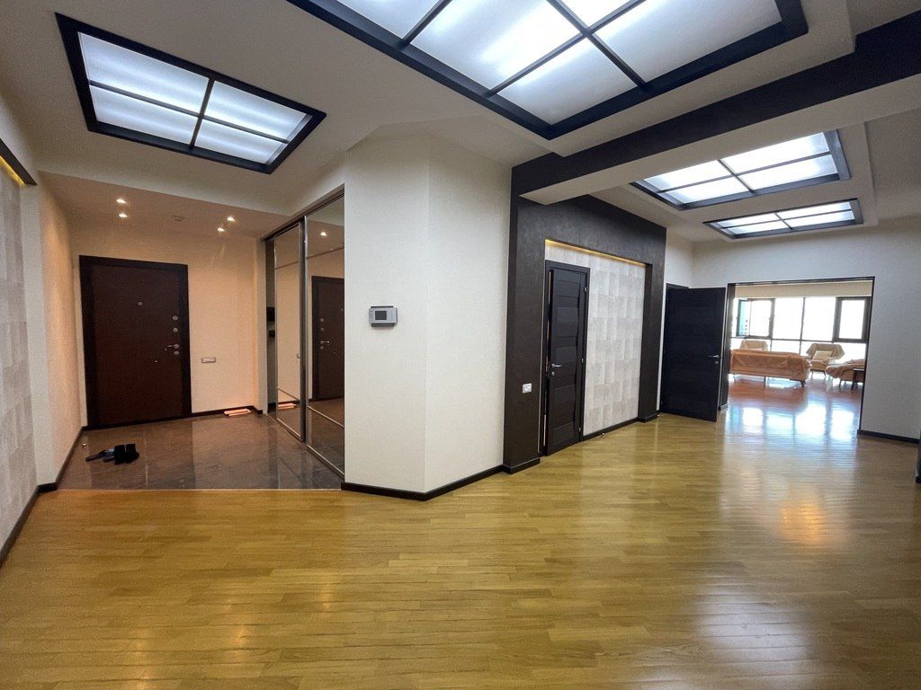 İcarəyə verilir 3 otaqlı yeni tikili 215 m² — Mənzil, Bakı (9)