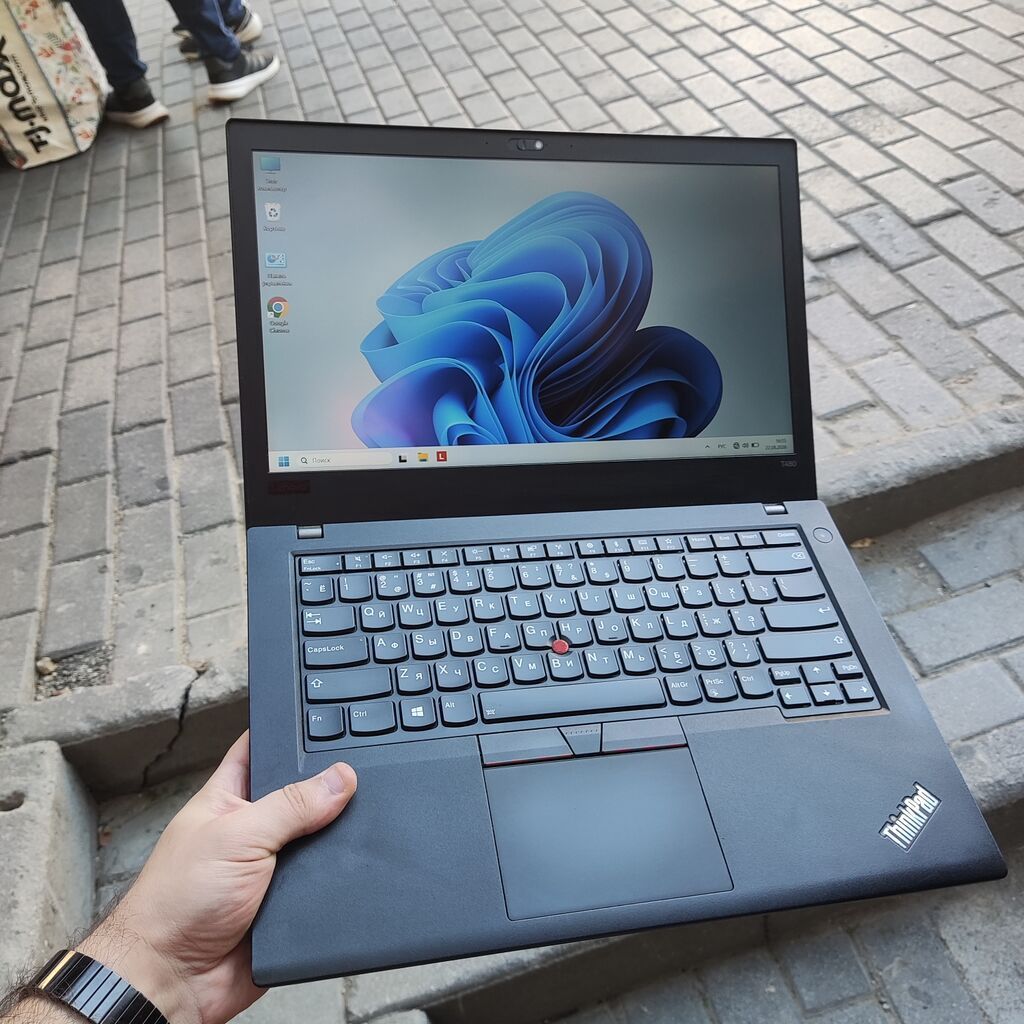 Sensorlu 14 ekran/i5-8 nəsil/8GB DDR4/SSD 256gb Salam əziz dostlar 🖐🏻 — Elektronika, Bakı (3)