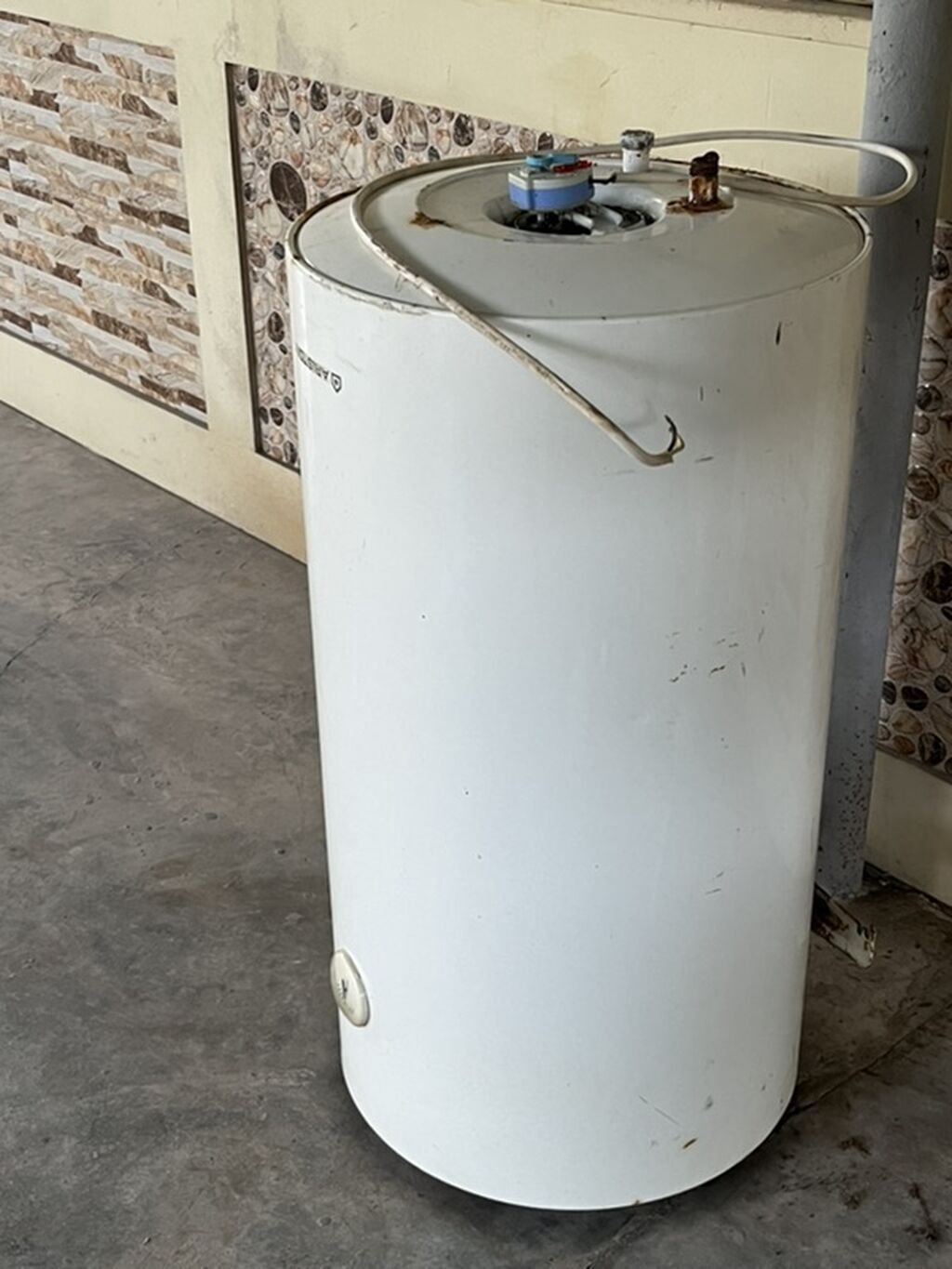 Ariston su qızdırıcısı (elektrik, akkumulyator tipli, şaquli silindrik — Elektronika, Saatlı (2)